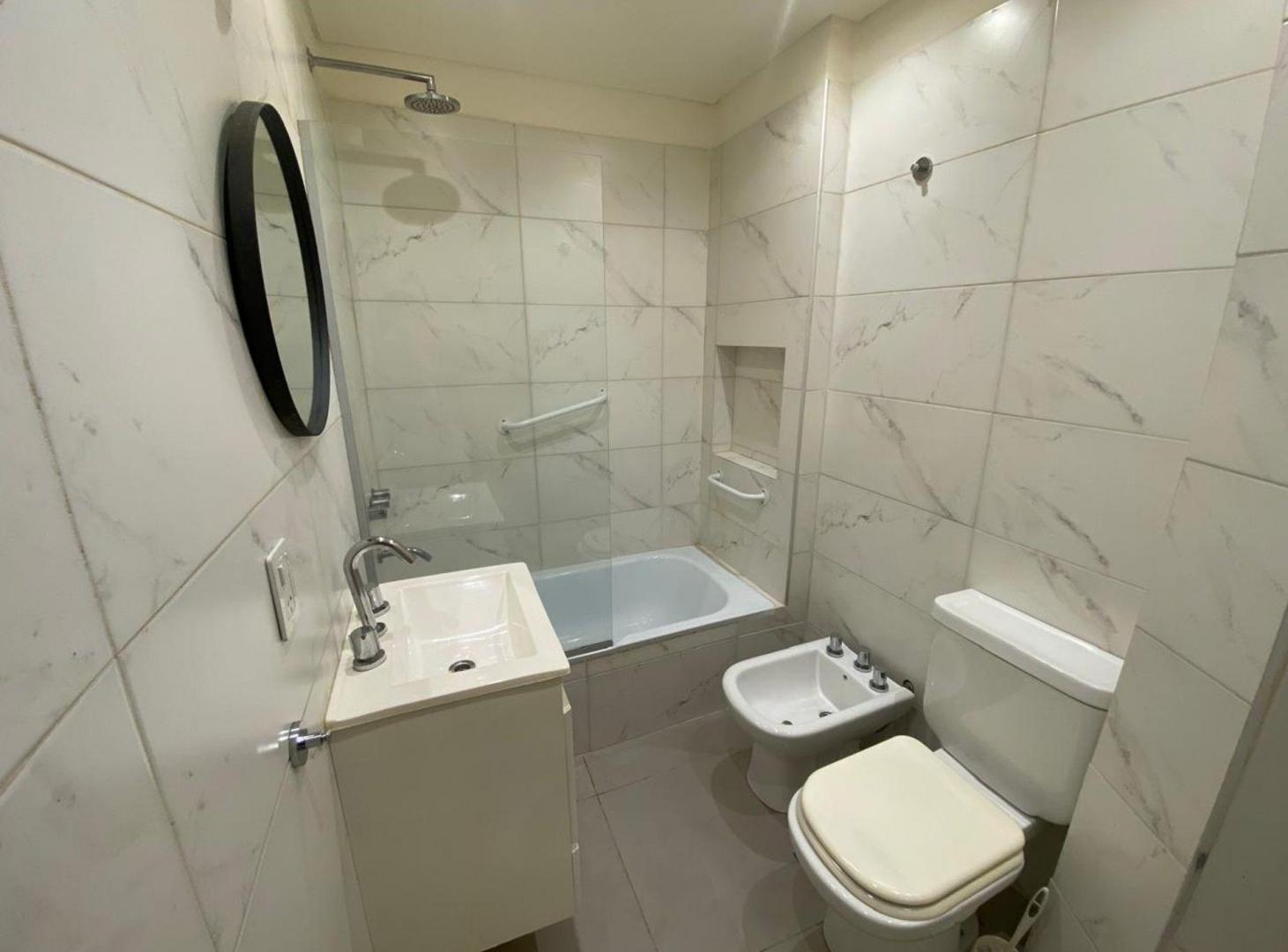 Foto de VENTA DPTO. 2 AMB. COCINA SEPARADA Y LAVADERO, imagen 4