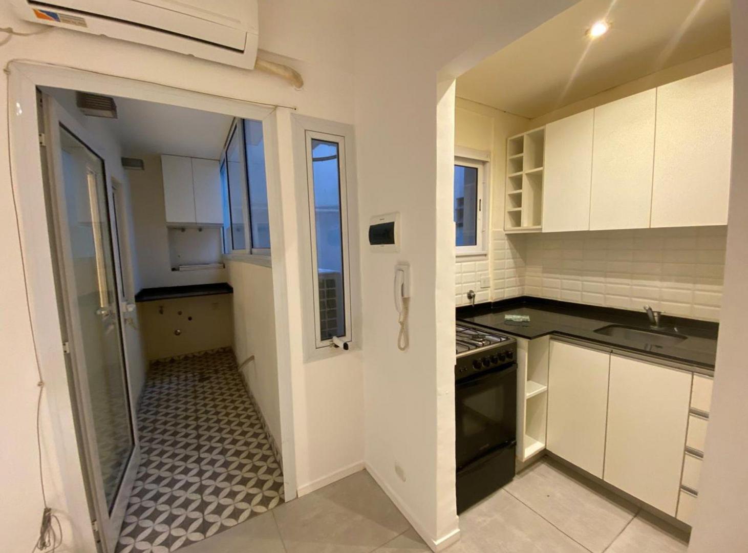 Foto de VENTA DPTO. 2 AMB. COCINA SEPARADA Y LAVADERO, imagen 1
