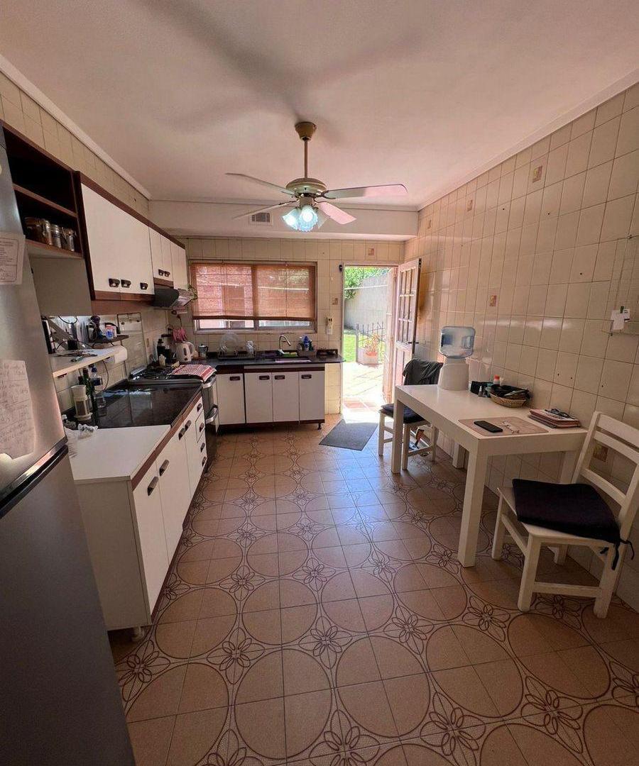 Foto de CASA EN VENTA 4 AMB VILLA BALLESTER QUINCHO JARDIN, imagen 2