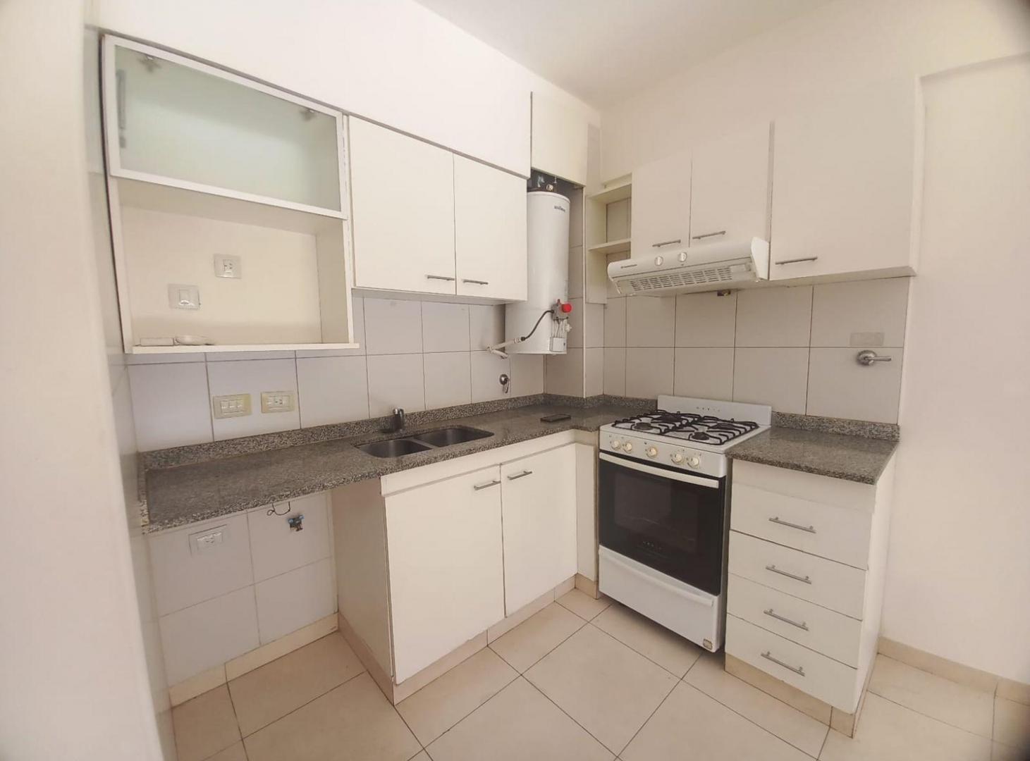Foto de Alquiler monoambiente 41m2 con balcon Pueyrredon, imagen 1