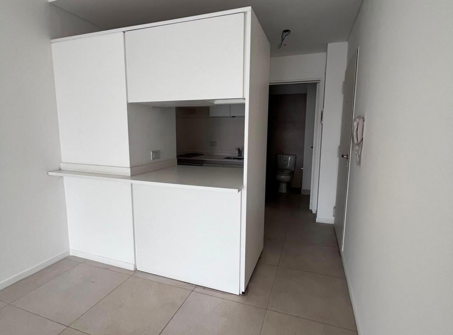 Foto de DEPARTAMENTO MONOAMBIENTE EN VILLA URQUIZA SUBTE B, imagen 3