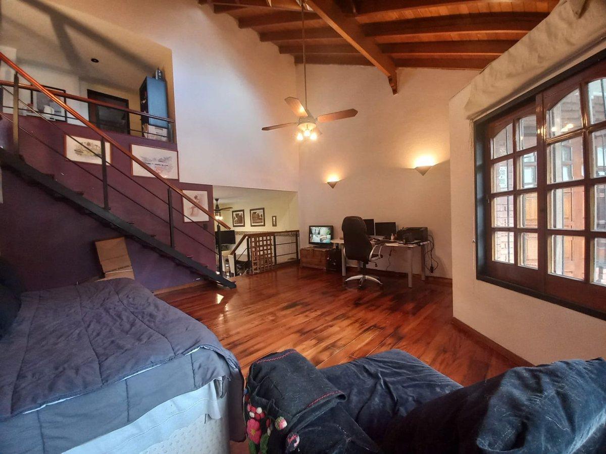 Foto de Venta casa 4 amb cochera, pileta Mataderos, imagen 4