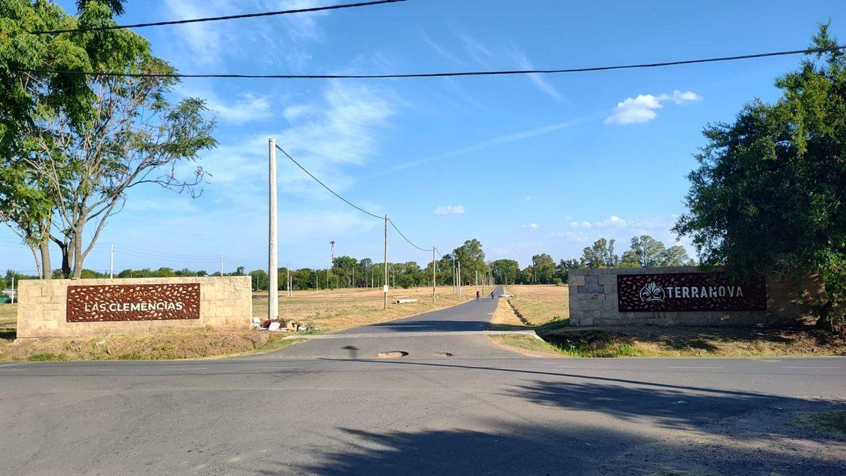 Foto de VENTA TERRENO EN BARRIO PARQUE LAS CLEMENCIAS, imagen 2