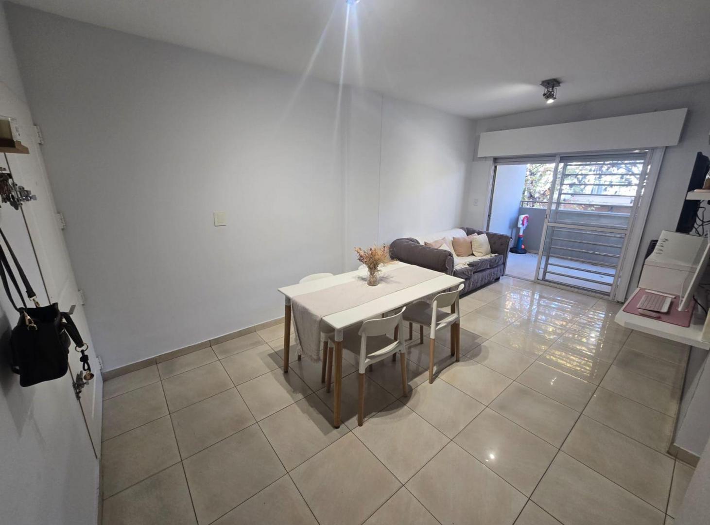 Foto de Venta departamento 3 ambientes con Patio y Cochera, imagen 5