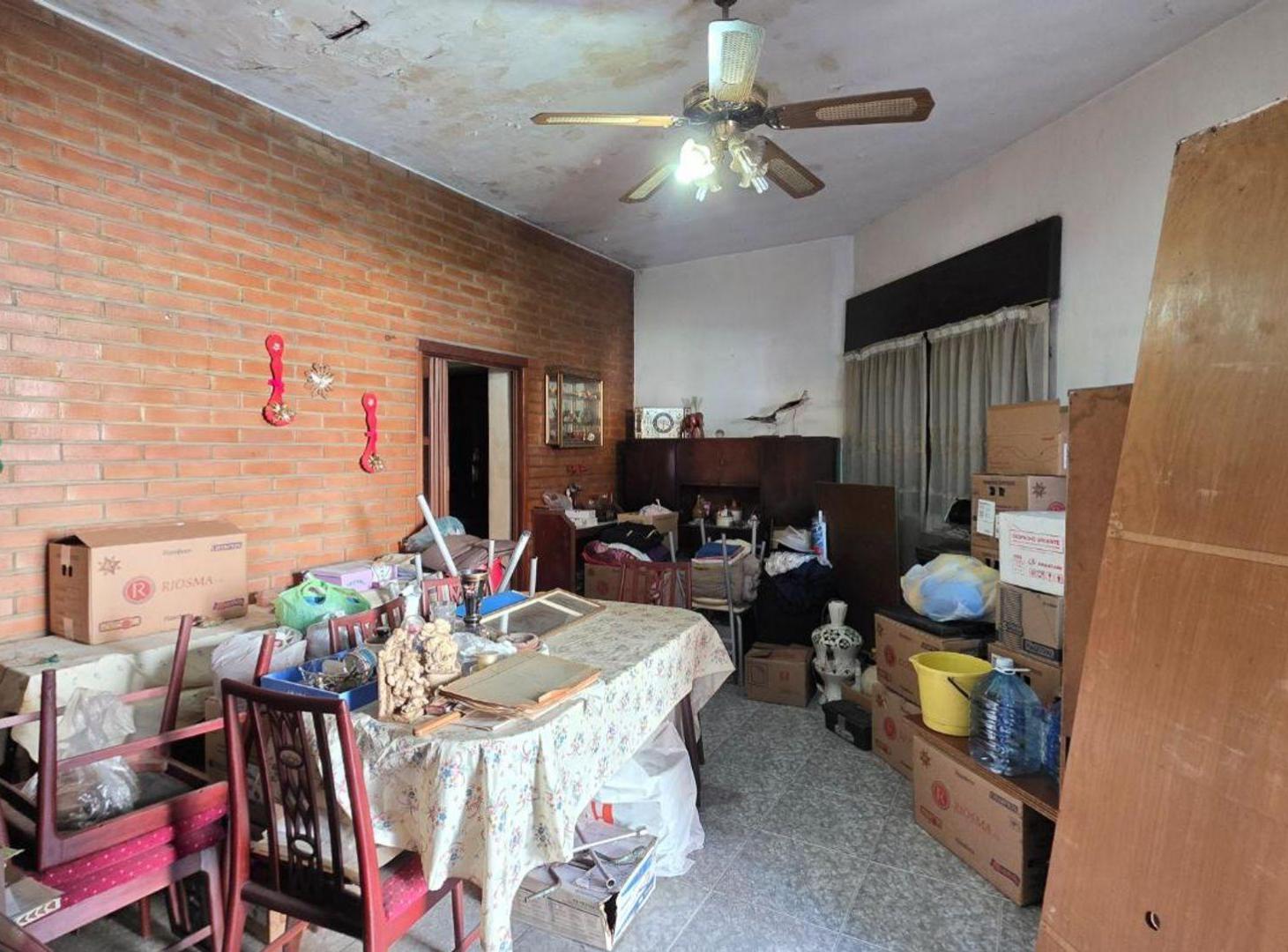 Foto de Venta Casa 5/6 ambientes Villa Ortuzar A RECICLAR, imagen 5