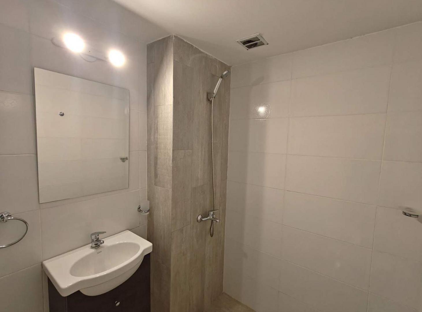 Foto de Departamento en Alquiler Villa del Parque, imagen 2