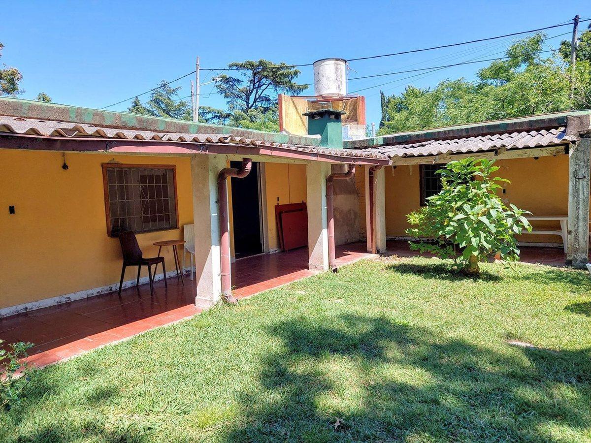 Foto de Venta Casa Multifamiliar o Quinta 2000 m2 -Delviso, imagen 1
