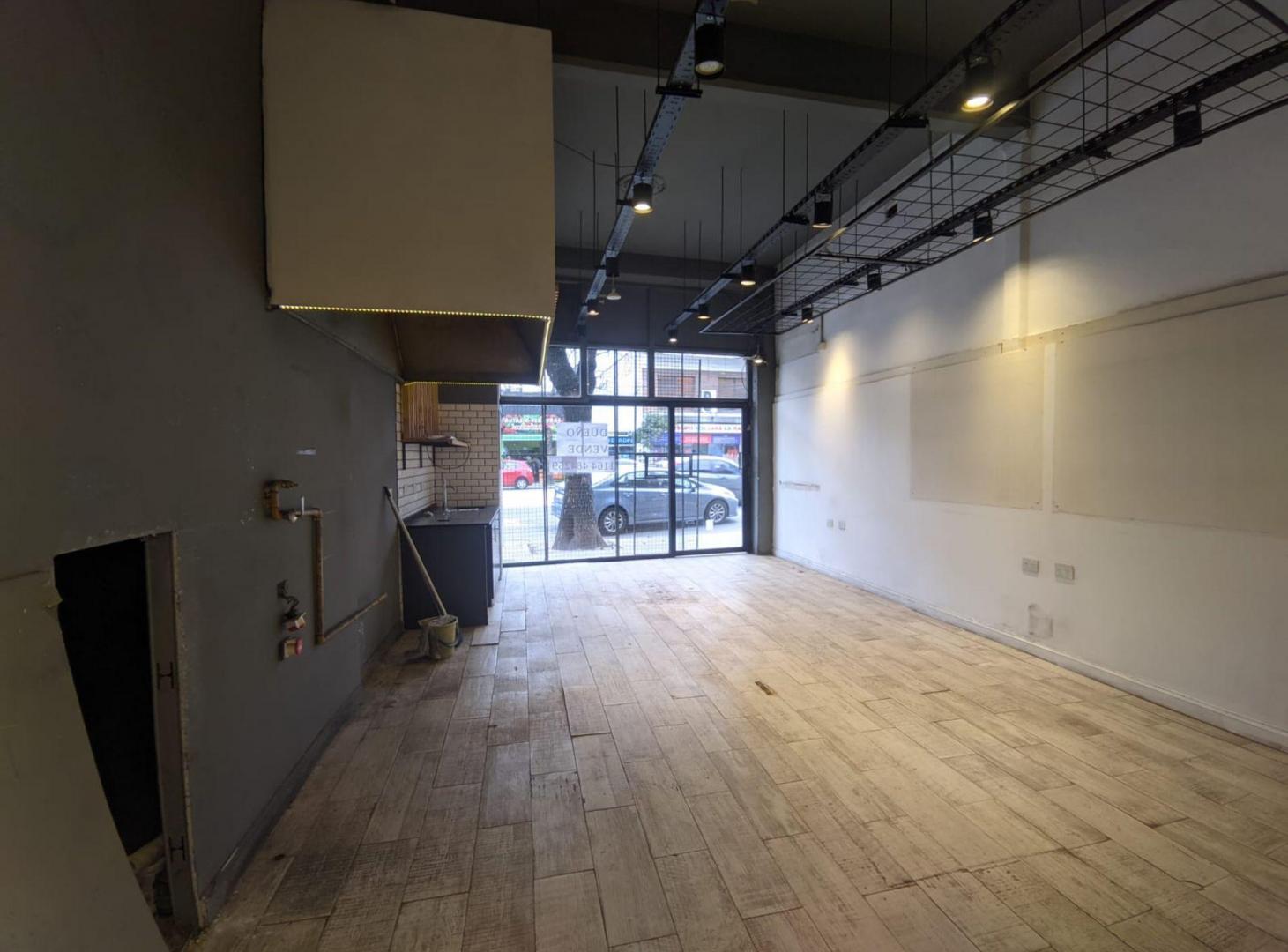 Foto de VENTA LOCAL COMERCIALAV. LA PLATA CABALLITO, imagen 5