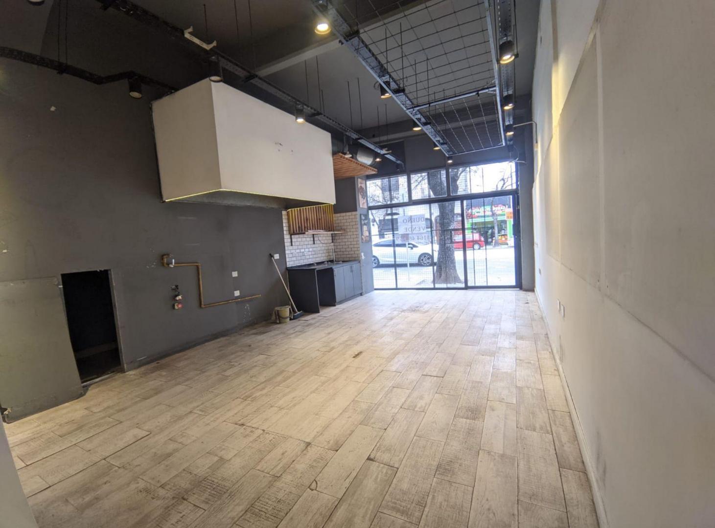 Foto de VENTA LOCAL COMERCIALAV. LA PLATA CABALLITO, imagen 1