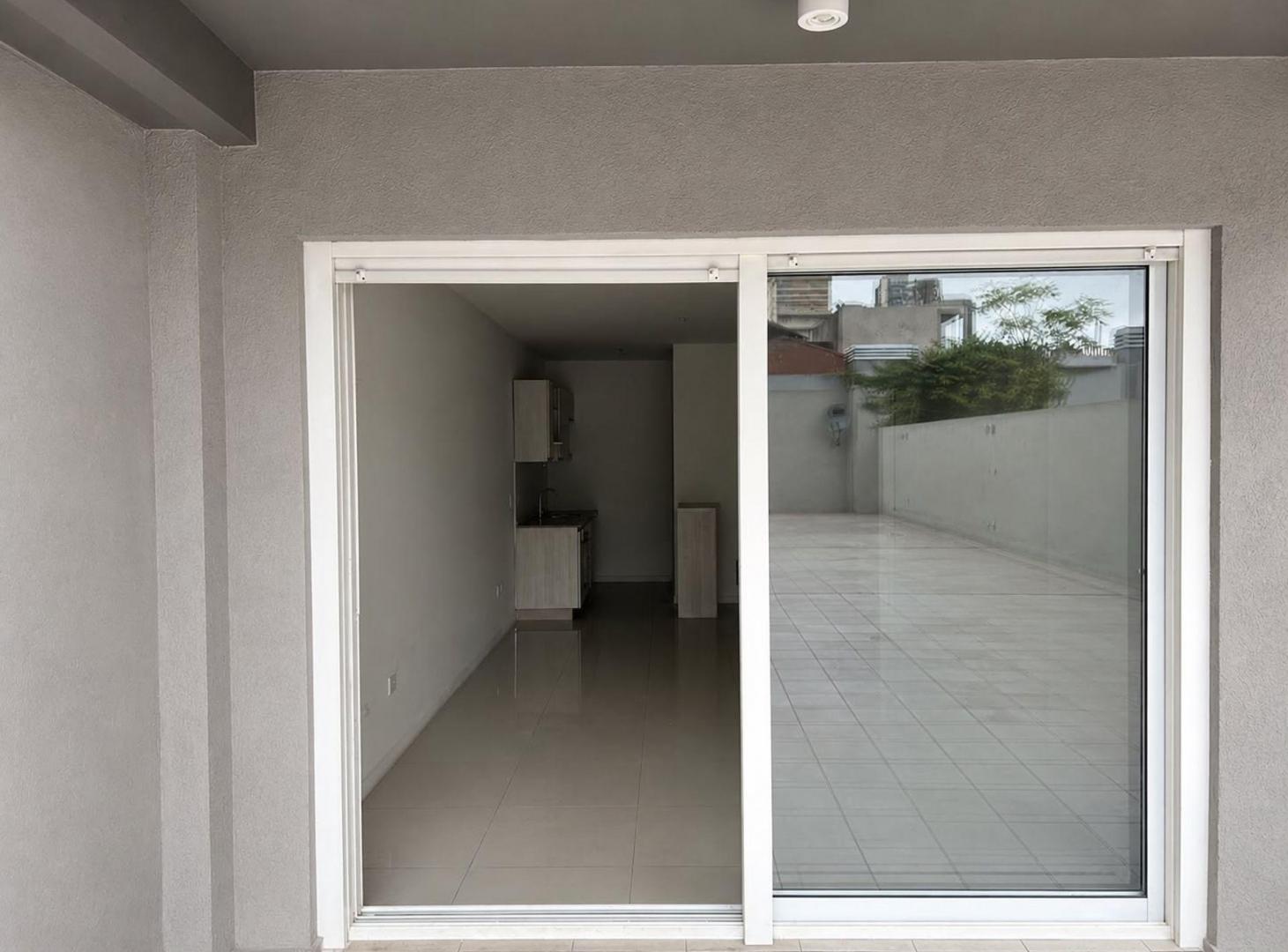 Foto de Departamento 2 amb patio y cochera villa Urquiza, imagen 4