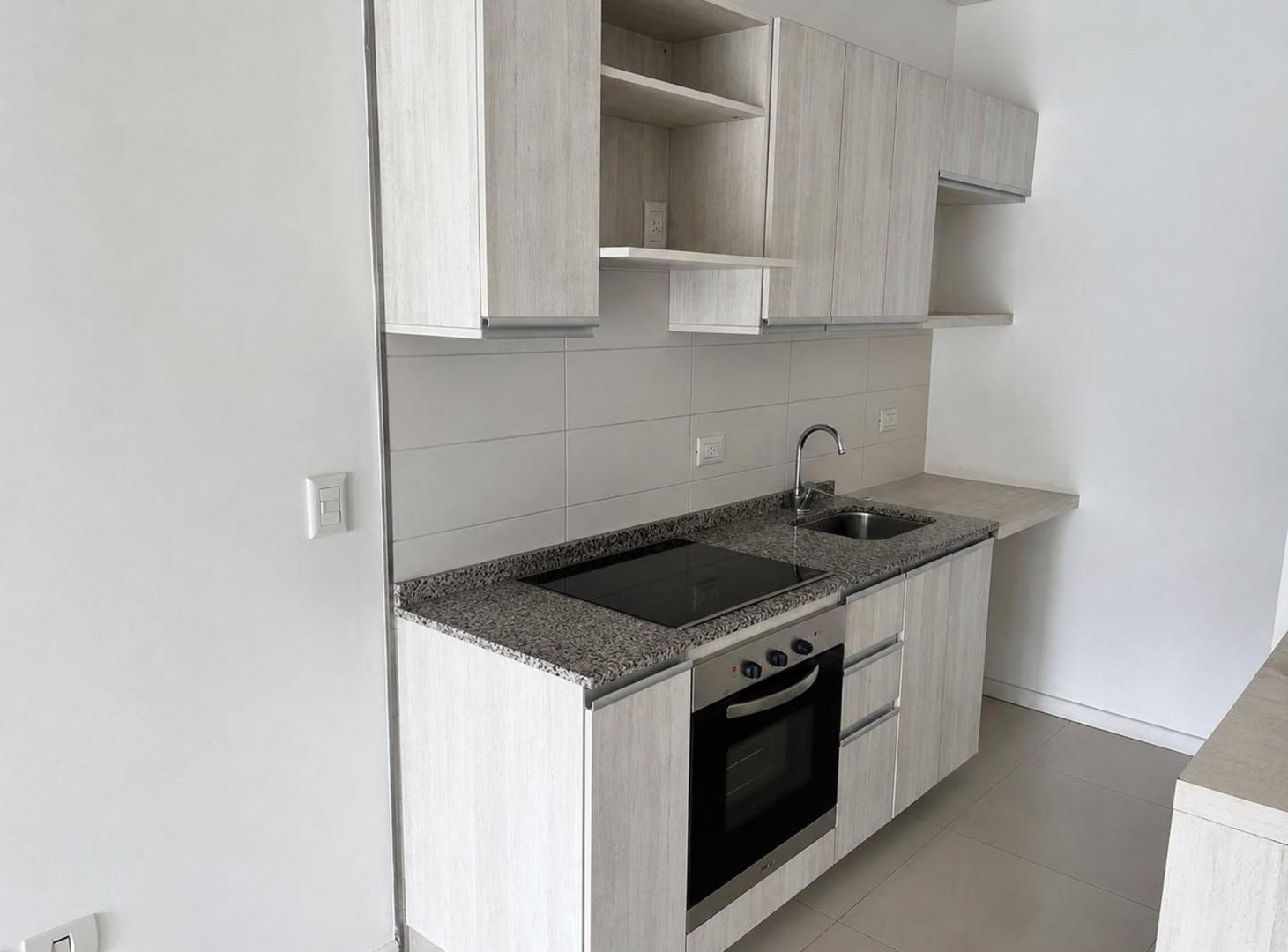 Foto de Departamento 2 amb patio y cochera villa Urquiza, imagen 3