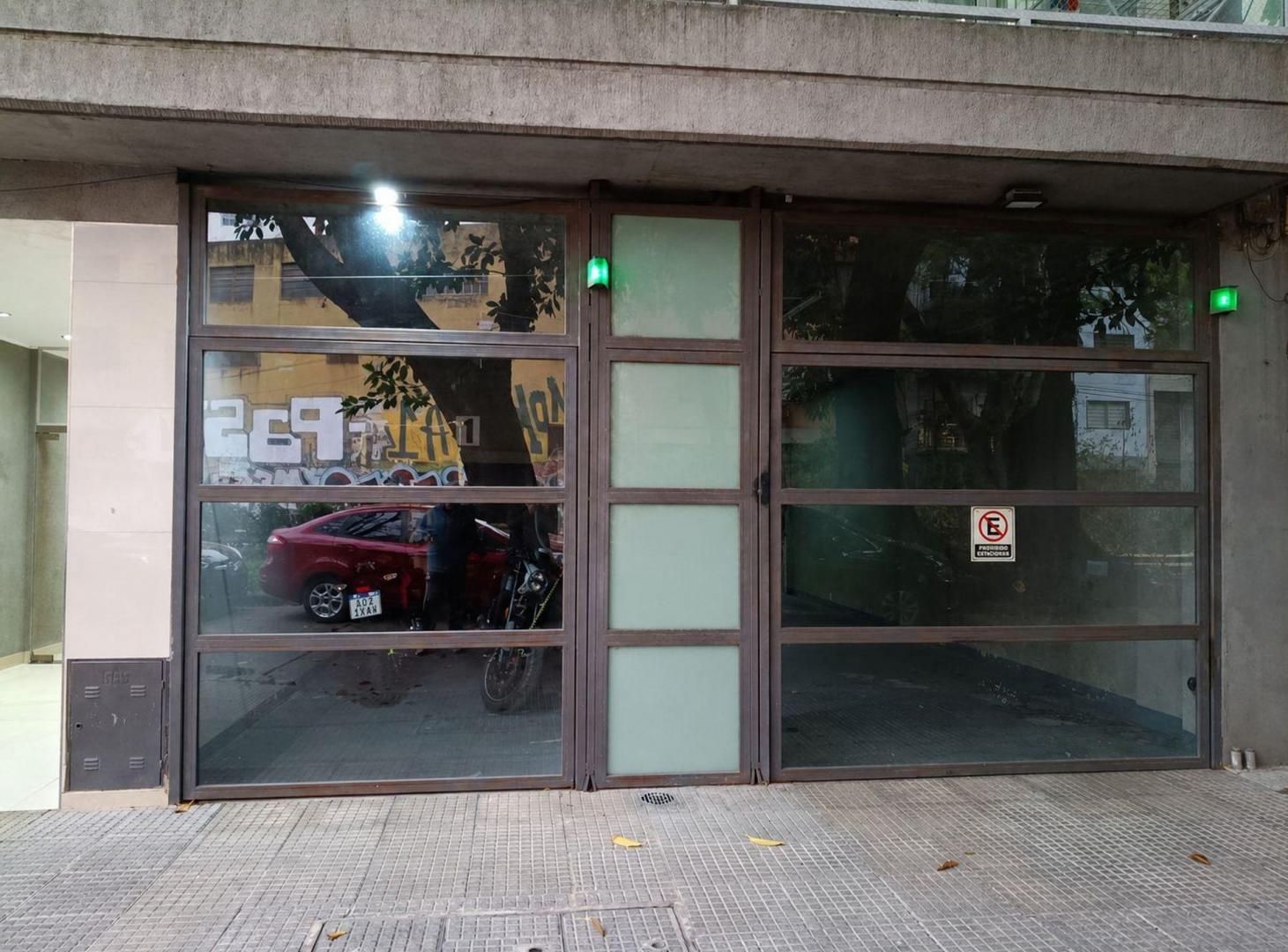Foto de Venta cochera fija y cubierta en Villa Urquiza, imagen 2