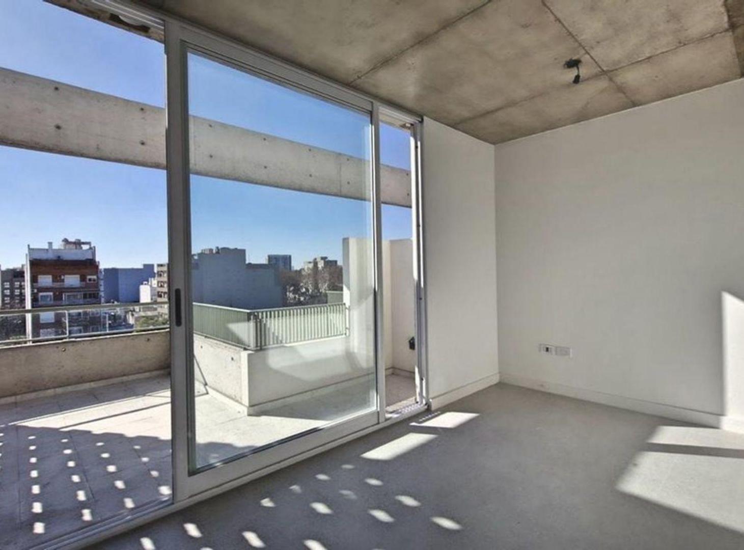 Foto de Venta Monoambiente en L con amplio Balcón P. Chas, imagen 2