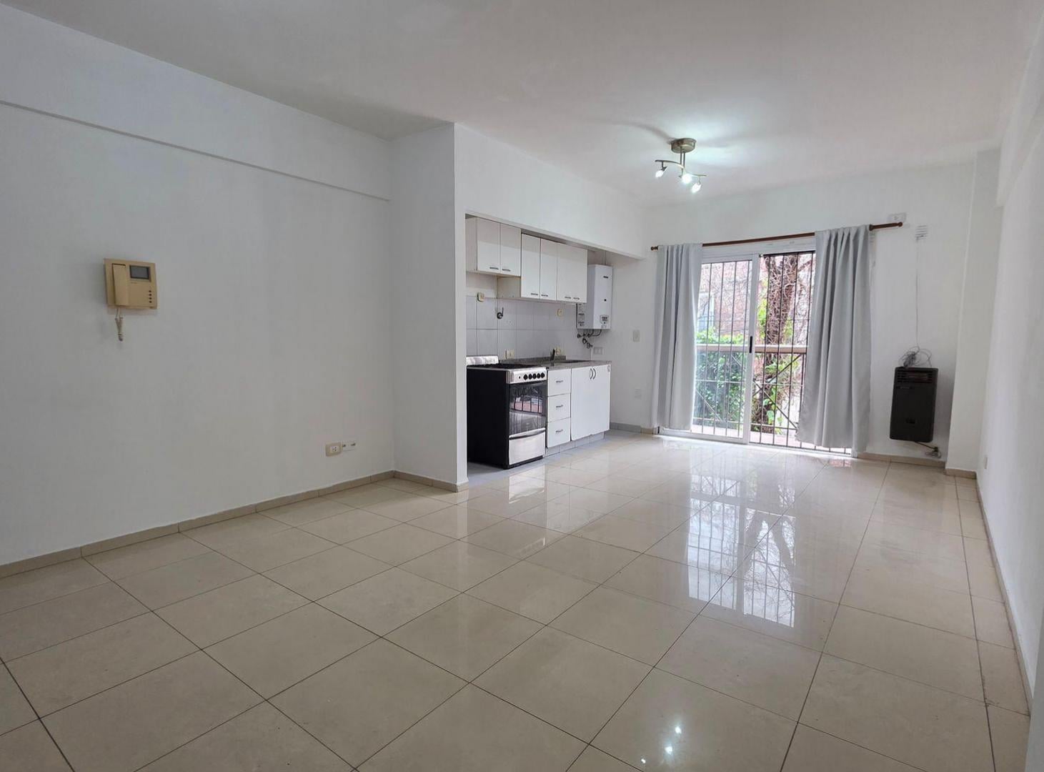 Foto de Alquiler Monoambientes Villa Urquiza Patio A/Prof., imagen 1