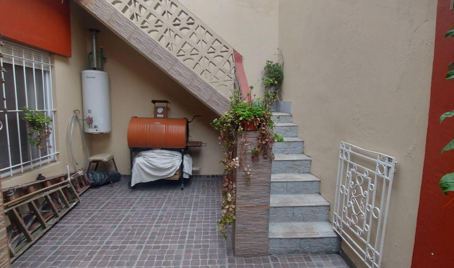 Foto de PH MULTIFAMILIAR CON PATIO, CIUDADELA., imagen 1