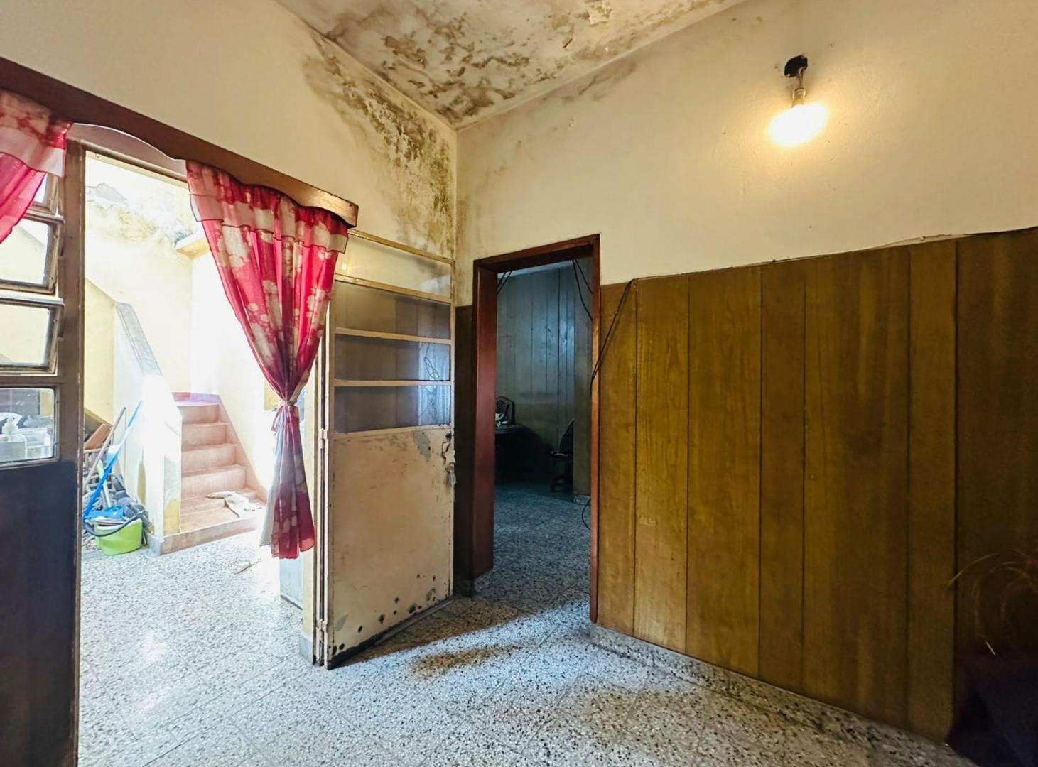 Foto de PH multifamiliar a reciclar en Villa Lynch, imagen 3