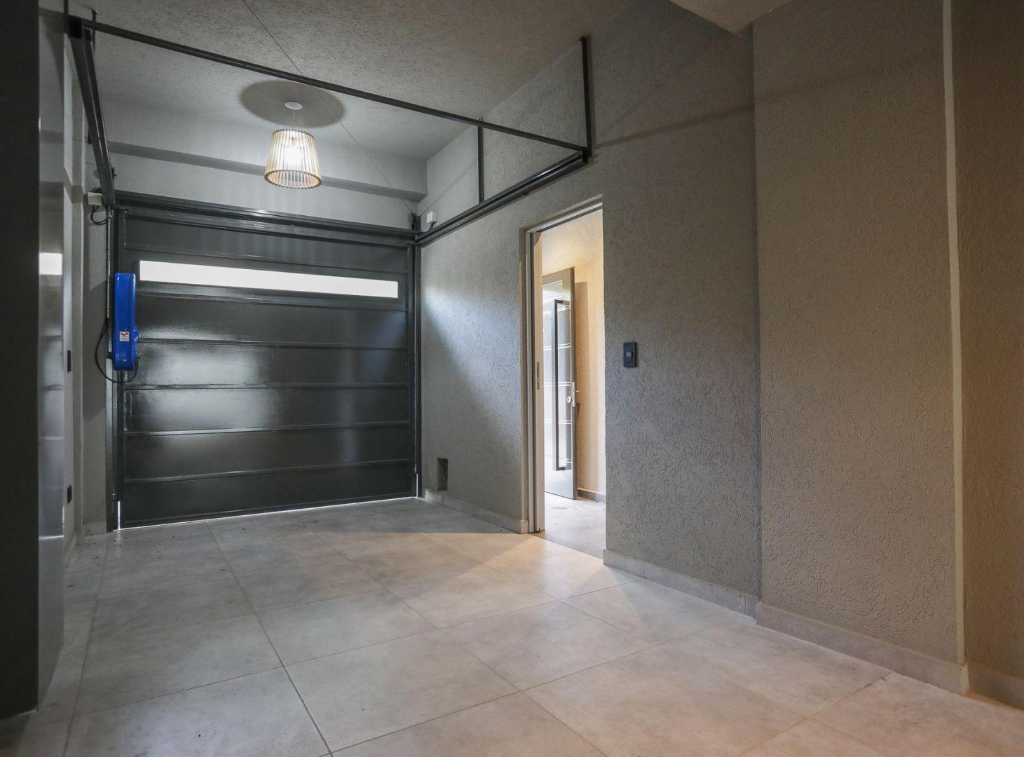 Foto de VENTA DUPLEX 5 AMBIENTES CON TERRAZA VILLA URQUIZA, imagen 3