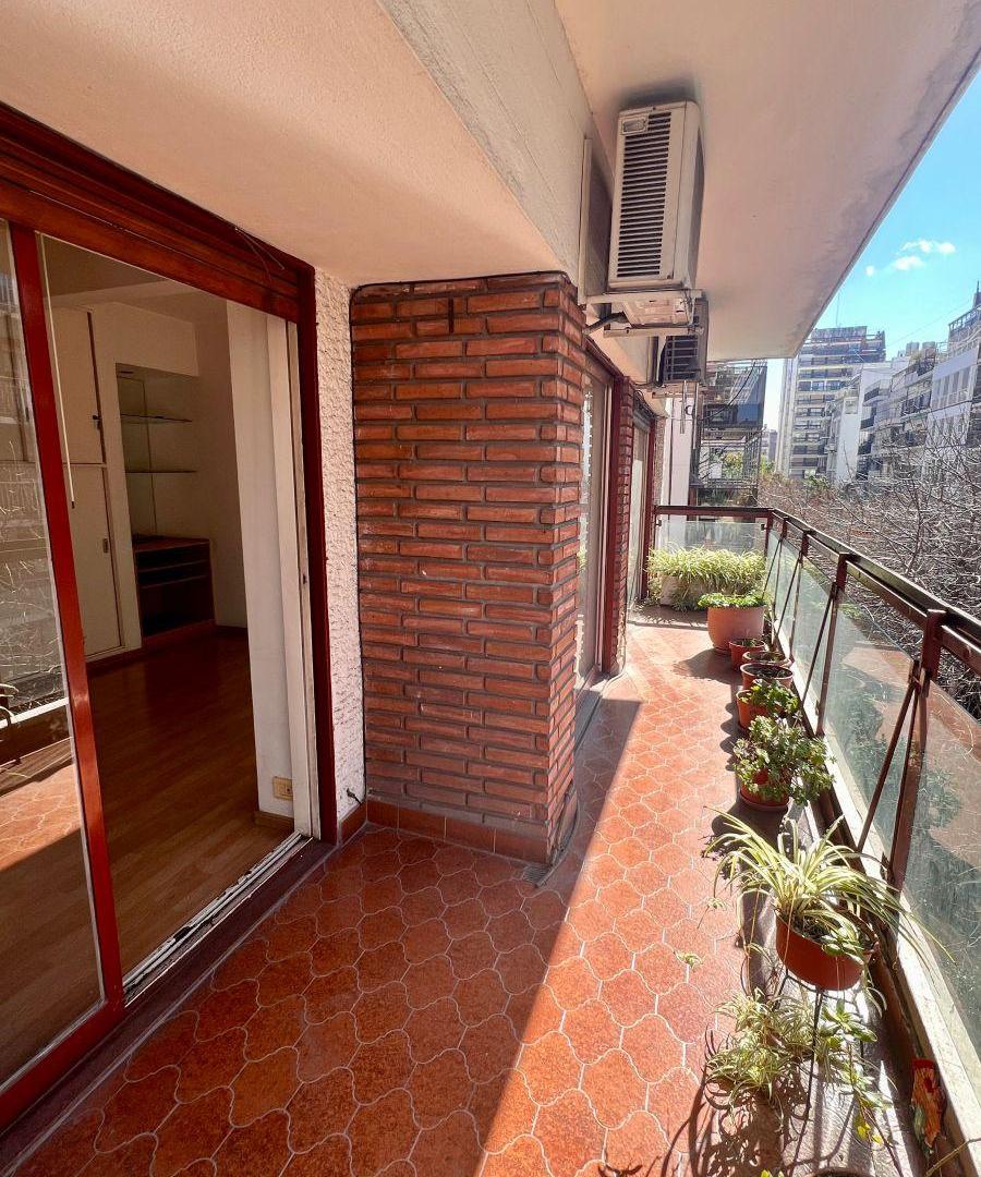 Foto de SEMIPISO CON BALCÓN AL FRENTE, DEPENDENCIA Y ESPACIO GUARDACOCHE EN, imagen 4