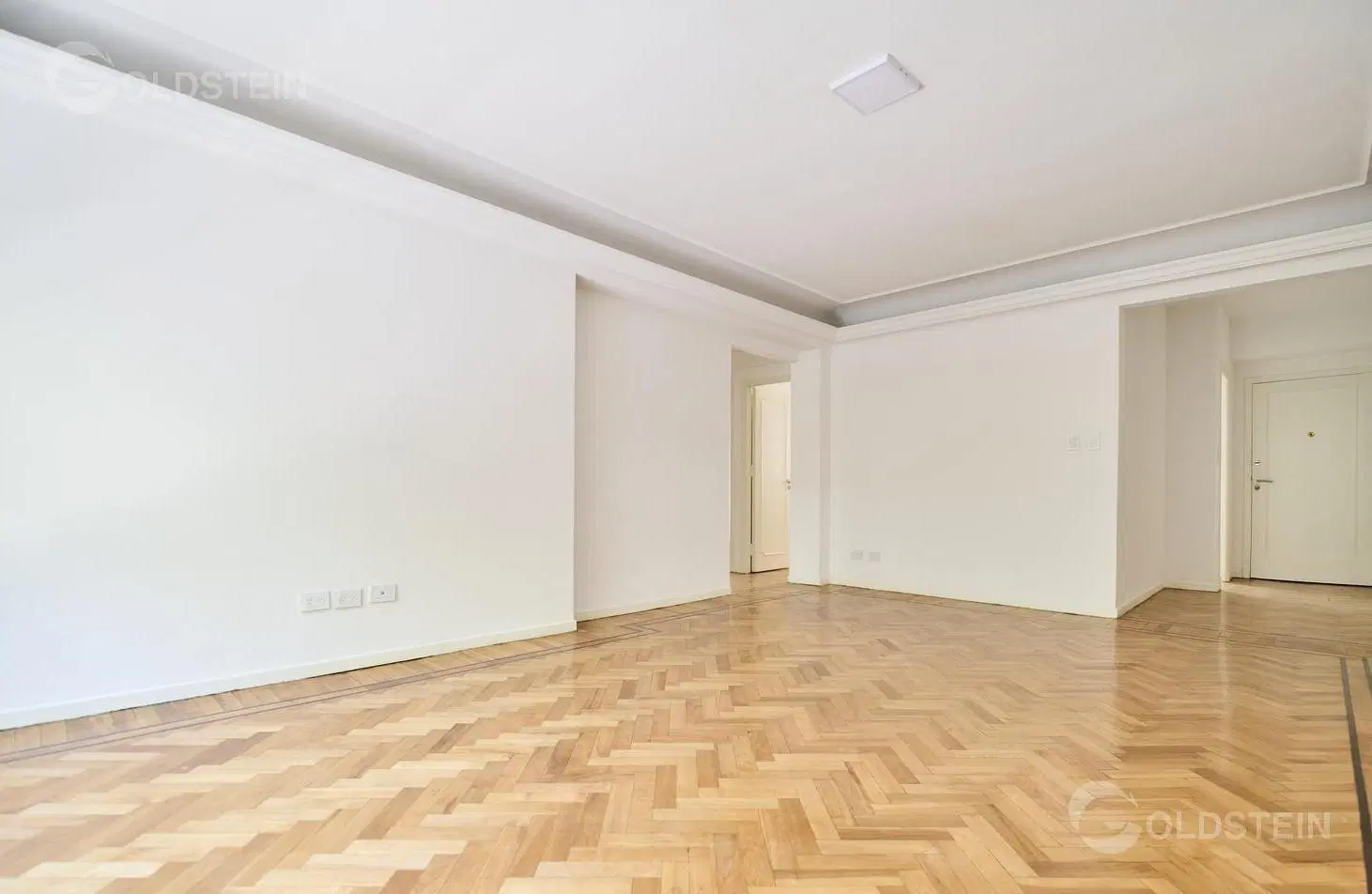 Departamento de 4 ambientes con dependencia en Almagro 4