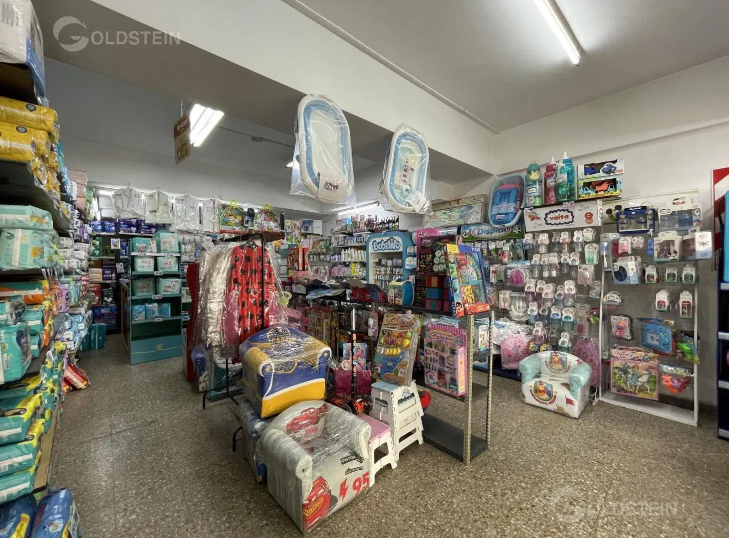 Local en Constitución 2