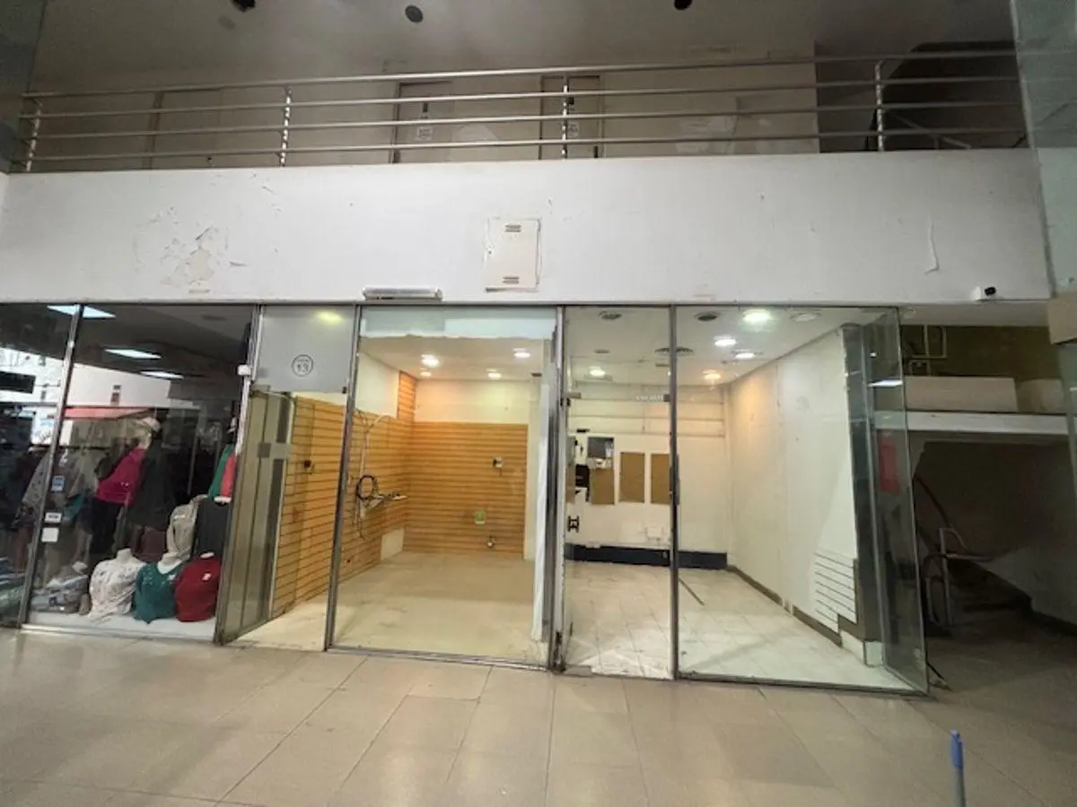 LOCAL en venta FLORIDA 670 -Galería de la Flor 3