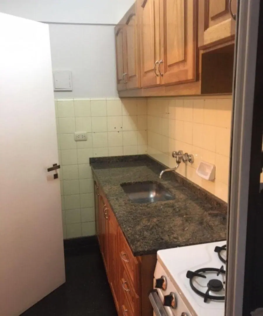 2 ambientes con cocina y lavadero aparte-A metros de Av del Libertador 2