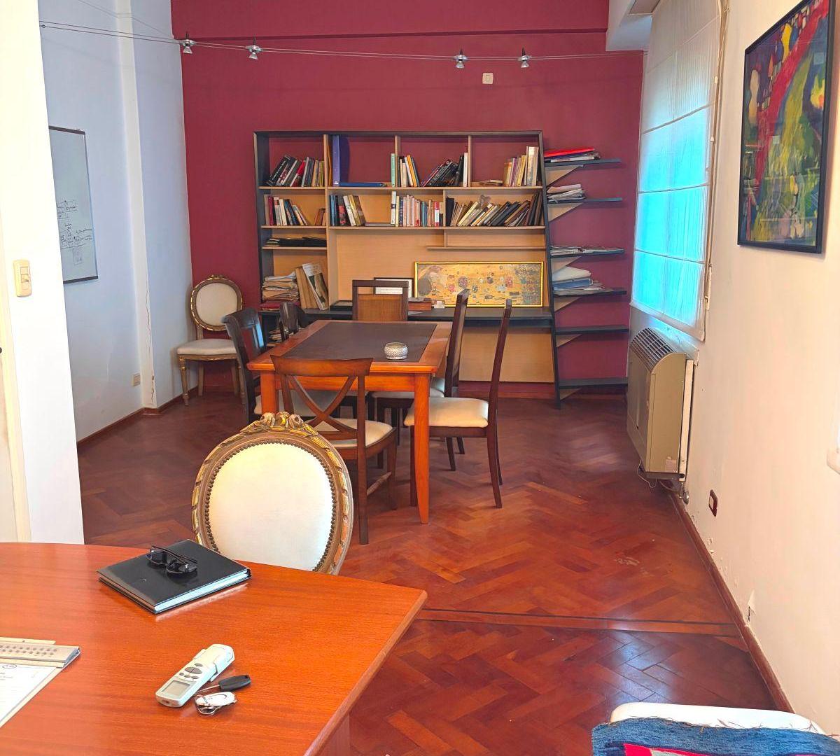 Foto de Edificio Señorial - 3 ambientes todo a jardín al frente - APTO CREDITO, imagen 4