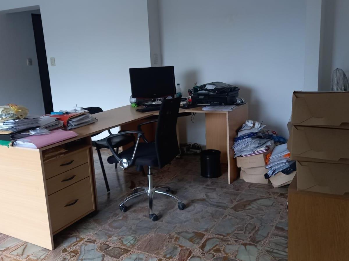 Foto de VENTA DE 3 UNIDADES EN BLOCK, DOS PH Y UNA OFICINA CON BALCON A LA CALLE, imagen 5