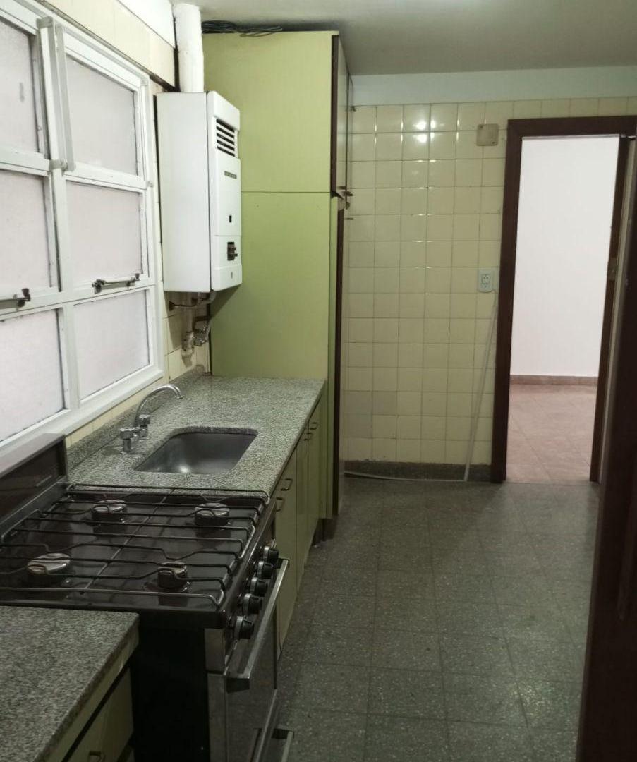 Foto de 3 AMBIENTES A LA VENTA EN MUY BUEN ESTADO SUPER LUMINOSO, imagen 2