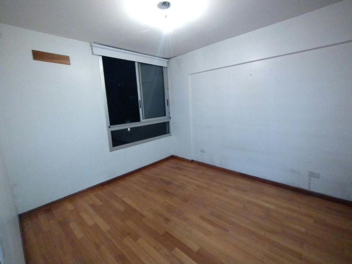 Foto de EXCELENTE DEPTO 2 AMBIENTES EN ALQUILER EN BARRIO RESIDENCIAL, imagen 2