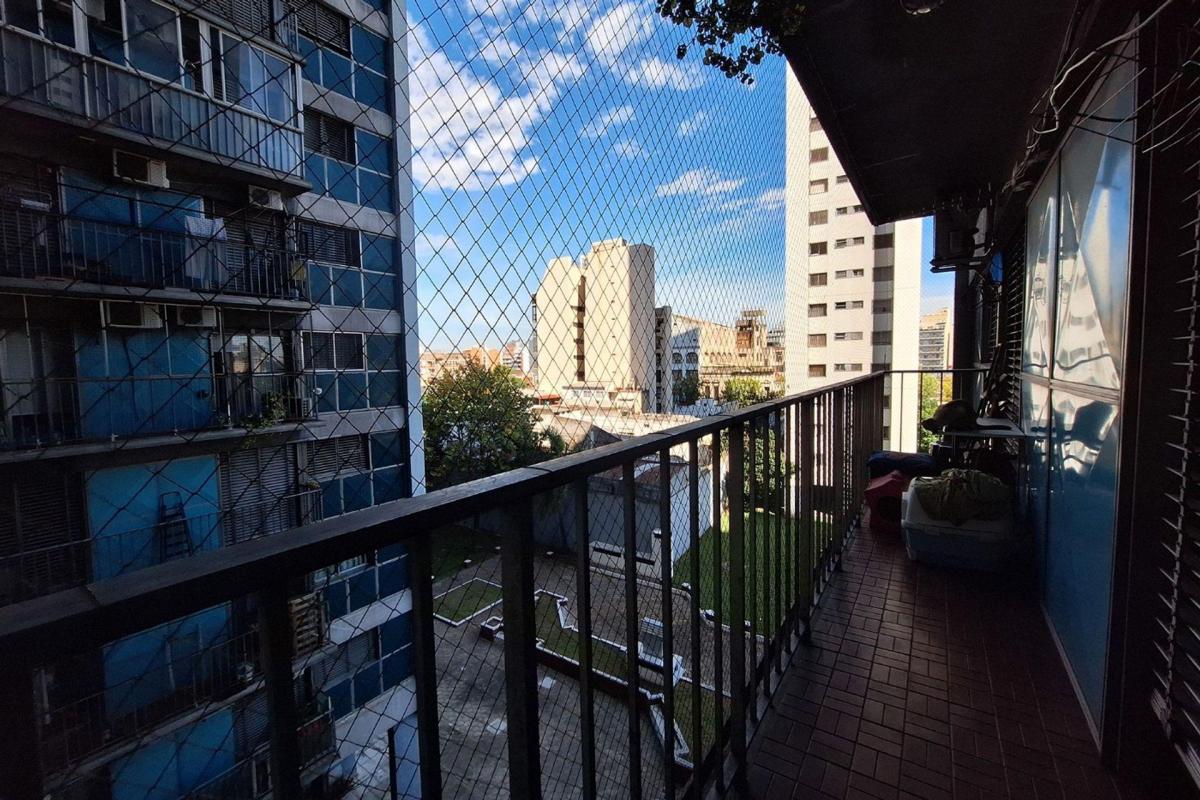Venta 4 Ambientes en Parque Patricios con Balcón 4