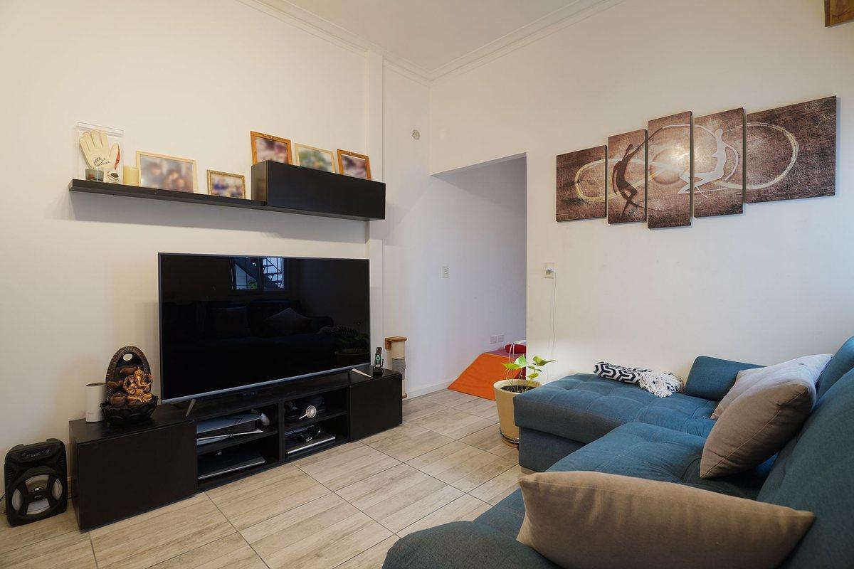 Venta PH Al Frente con Terraza Colegiales 4