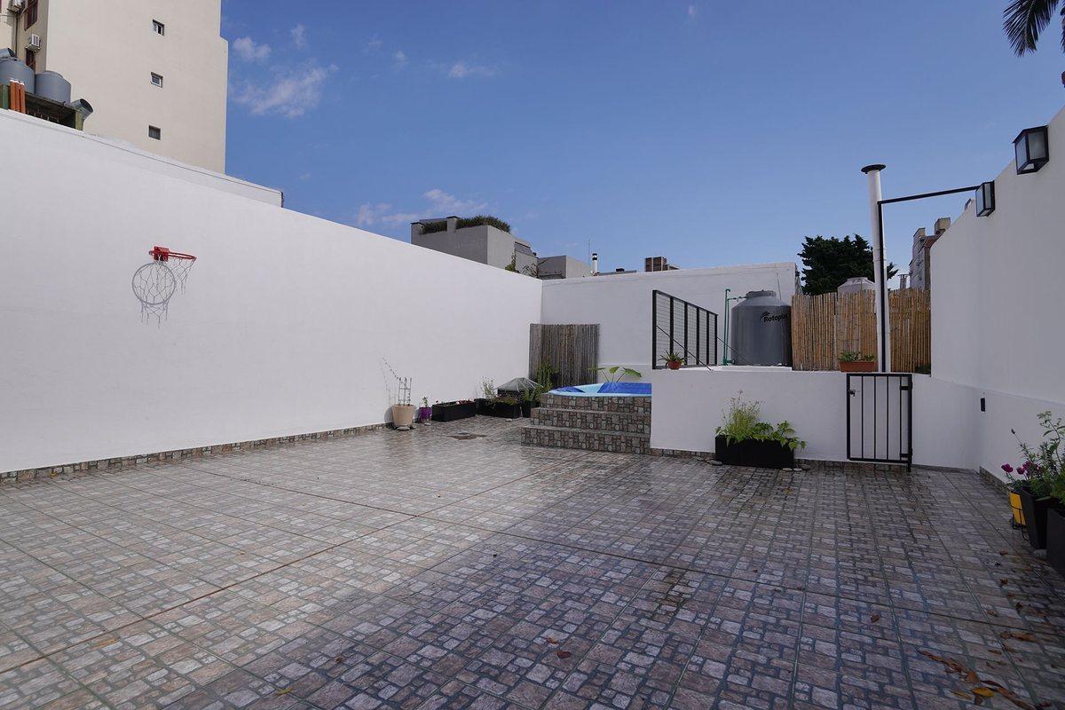 Venta PH Al Frente con Terraza Colegiales 5