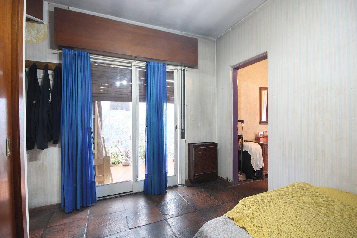 Venta Casa Parque Chacabuco 5 Ambientes/ Cochera 3