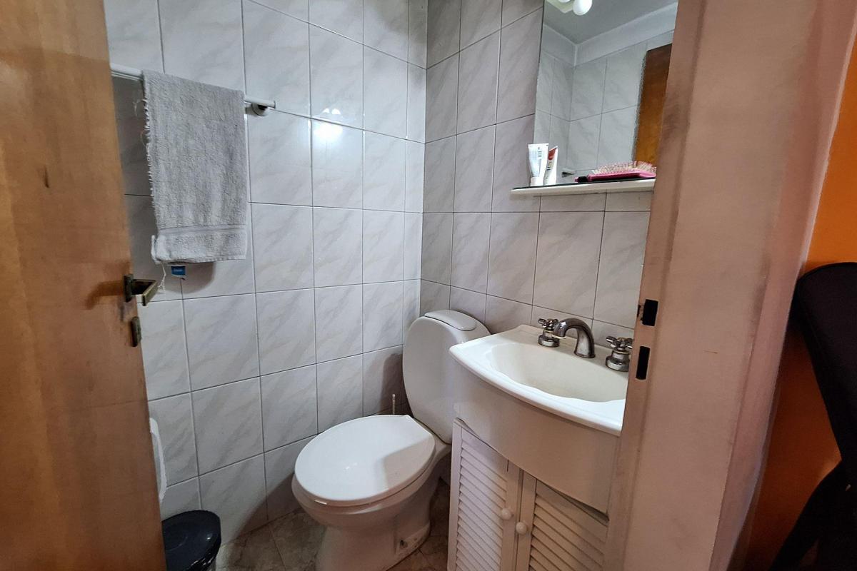 Venta Deposito Galpon con Vivienda y Cochera 4