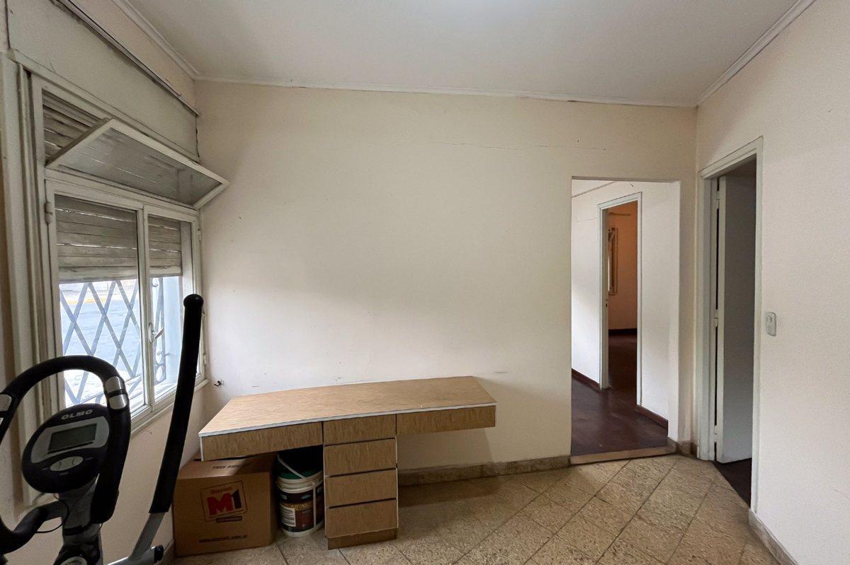 Venta Casa Lote Propio con Cochera, en Agronomia! 5
