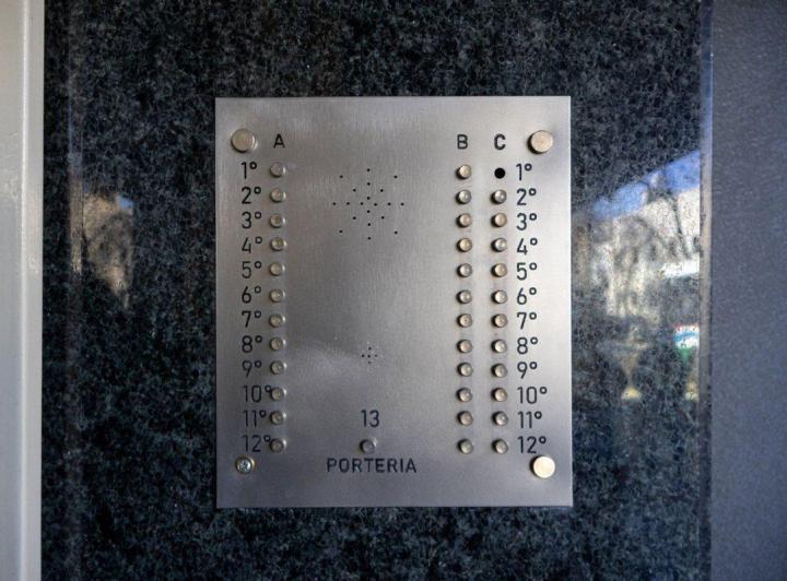VENTA DPTO 4 AMB, SEMIPISO, SUM Y BAUL., POMPEYA 4