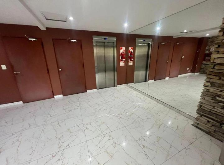 VENTA DPTO DOS AMB C BALCON A LA CALLE PARQUE CHAS 5