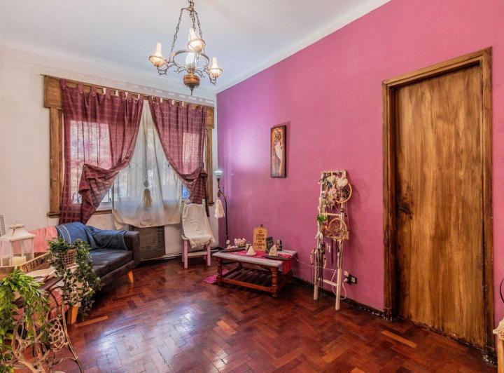 VENTA CASA 4 AMB CON QUINCHO Y PARRILLA. V URQUIZA 2