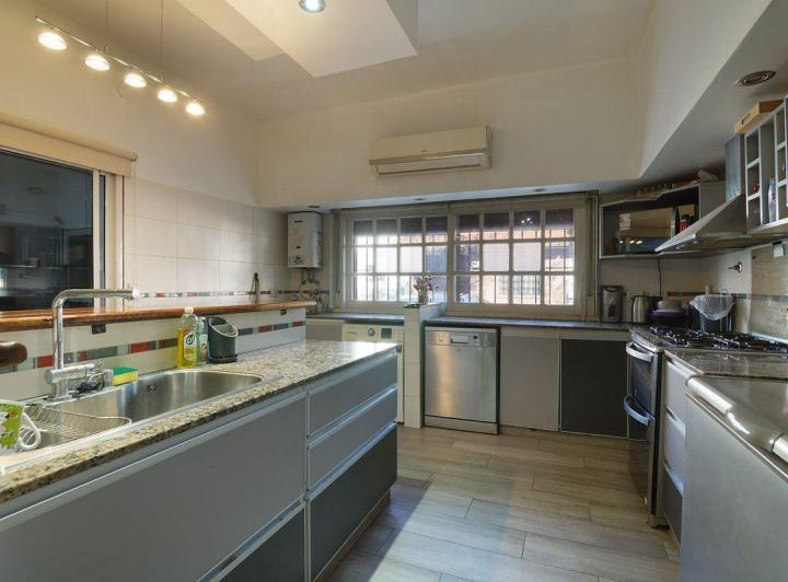 VENTA CASA 6 AMBIENTES ZONA POMPEYA 2