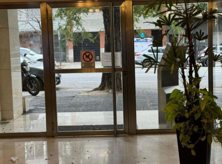VENTA DEPARTAMENTO 3 AMB. BALCON y COCHERA/FRENTE 4