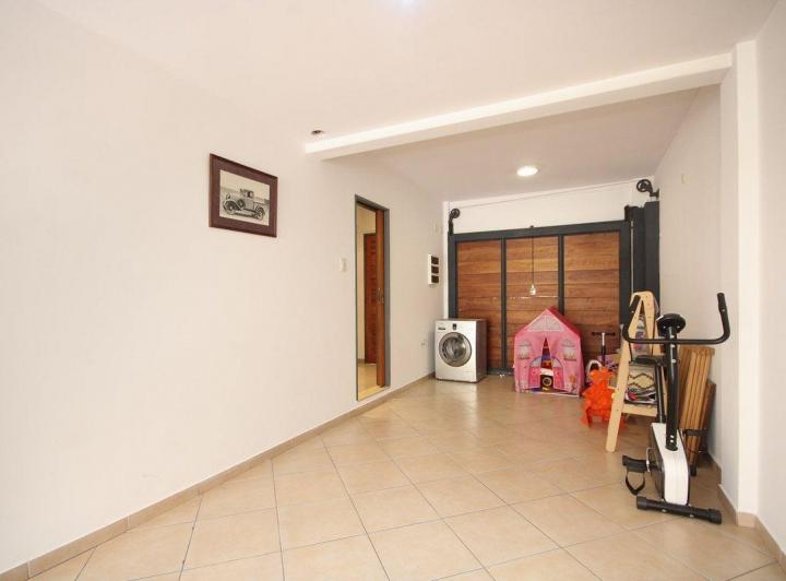 VENTA 4 AMBIENTES PATIO JARDIN COCHERA PARRILLA 1
