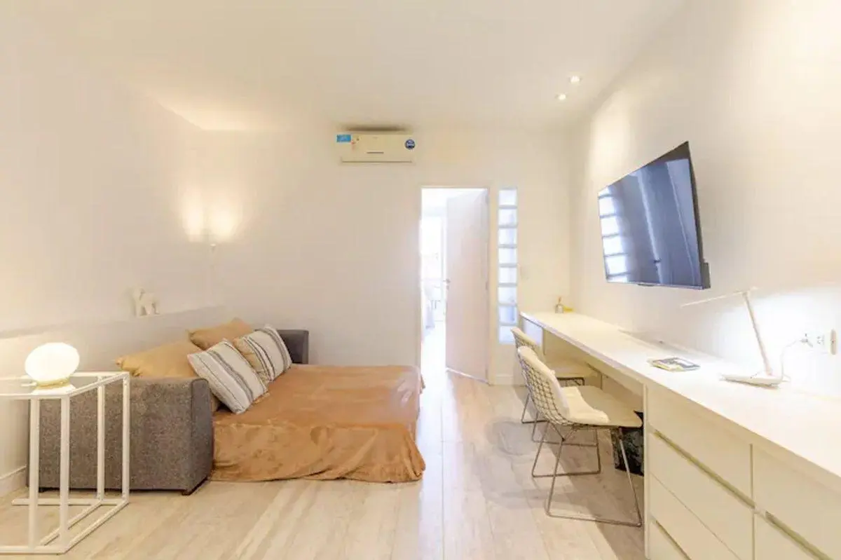 DEPARTAMENTO 2 AMBIENTES ALQUILER PISO ALTO BALCON 5