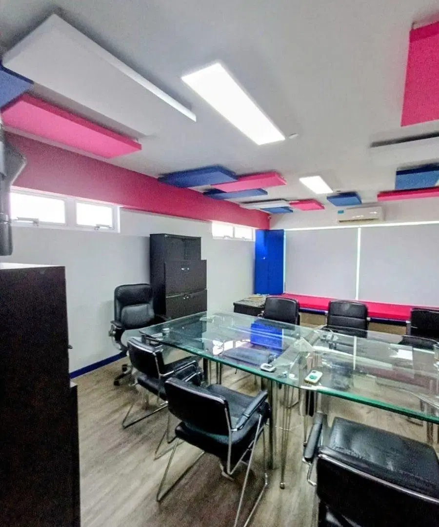Venta Oficina de  247 Metros en Parque Patricios 4