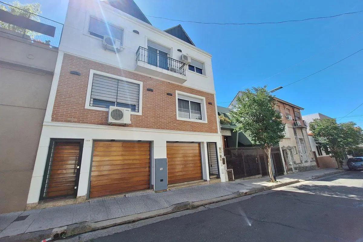 VENTA PH 4 AMBIENTES PARQUE CHACABUCO COCHERAS 4