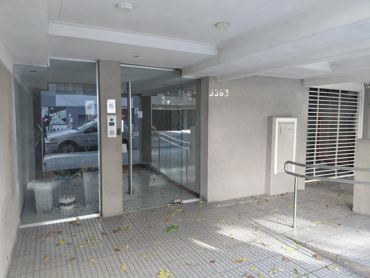 ALQUILER MONOAMBIENTE 37m2 BALCON CFTE DEVOTO 5