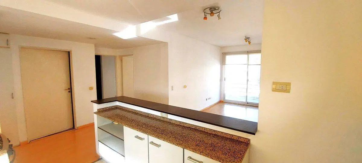 ALQUILER DEPARTAMENTO 3 AMBIENTES BALCON Y COCHERA 2