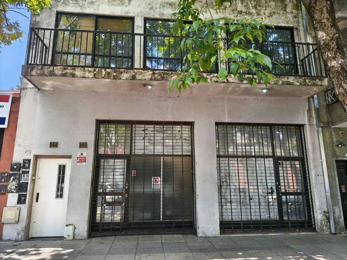 VENTA GALPON / DEPOSITO C/ VIVENDA MULTIFAMILIAR. 3