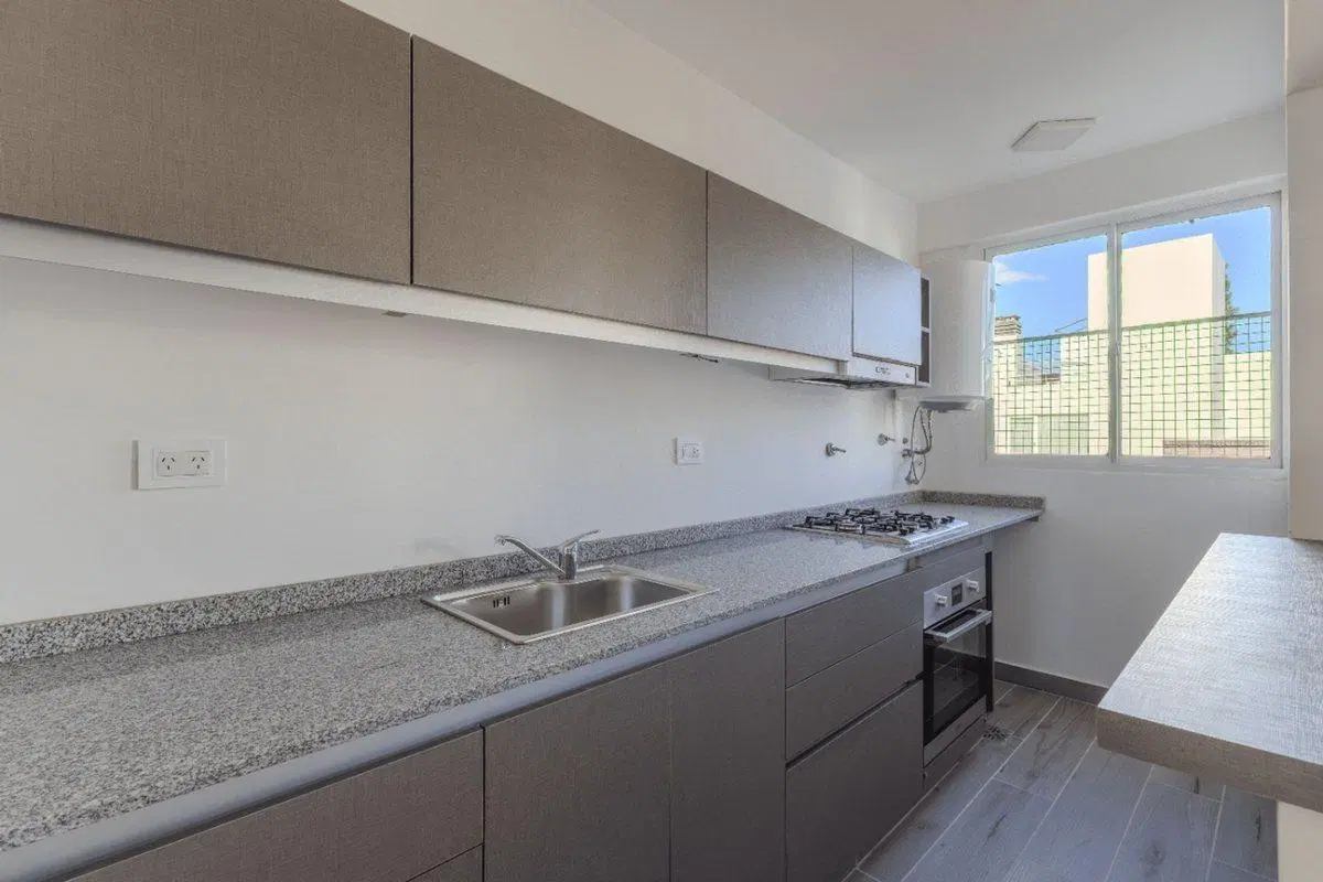 DEPARTAMENTO 3 AMBIENTES REFACCIONADO - DEVOTO 5