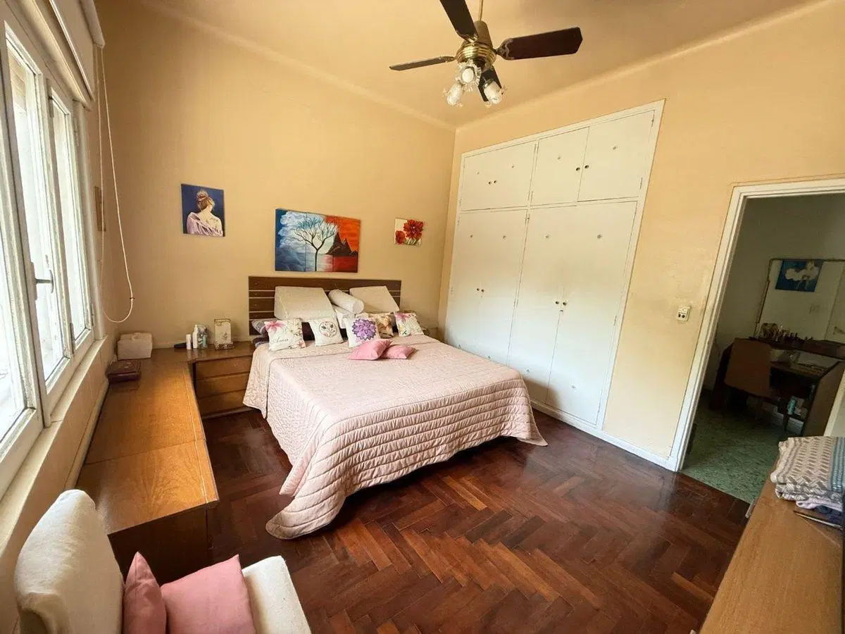 Casa 6 ambientes venta en flores terraza quincho 2